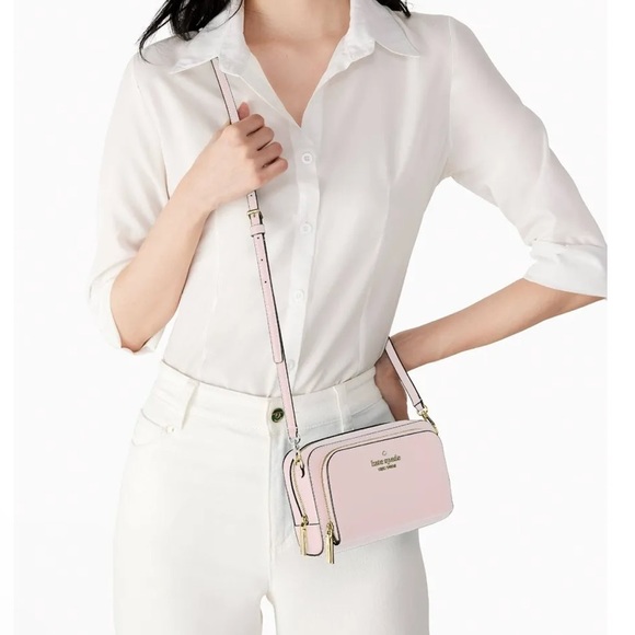 kate spade Handbags - Kate Spade Pink Crossbody Bag